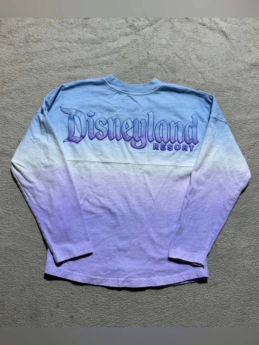 Disney Spirit Jersey Top Girls Medium (7/8) Disneyland Embossed Logo Long Sleeve